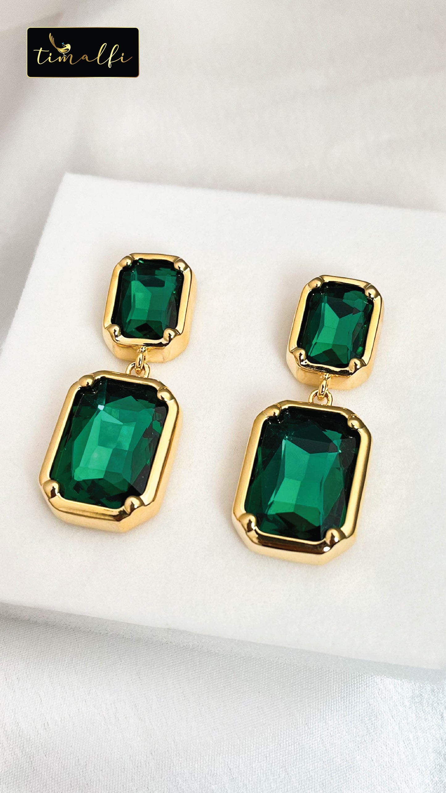 Green Solitaire Earings