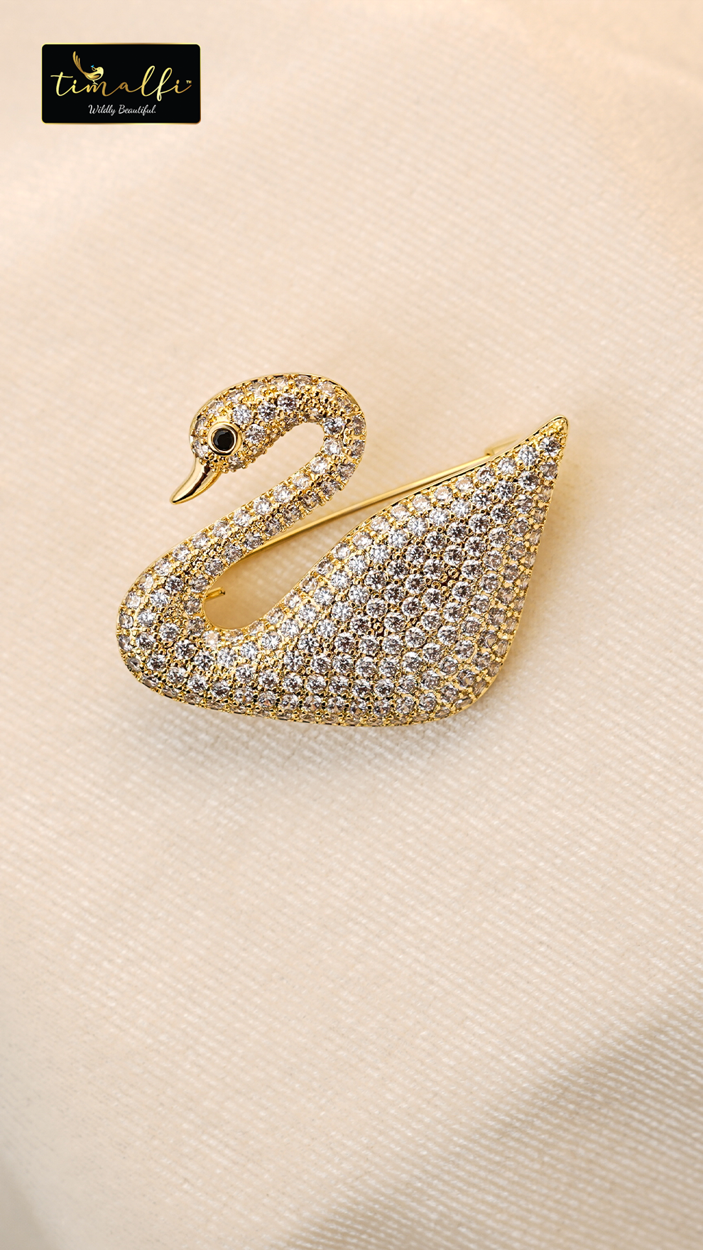 The Swan Brooch – Elegance in Motion