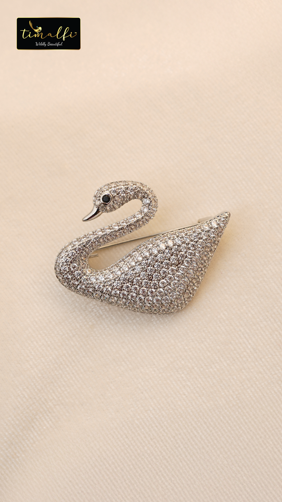 The Swan Brooch – Elegance in Motion